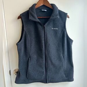 Columbia men’s gray fleece vest size XL